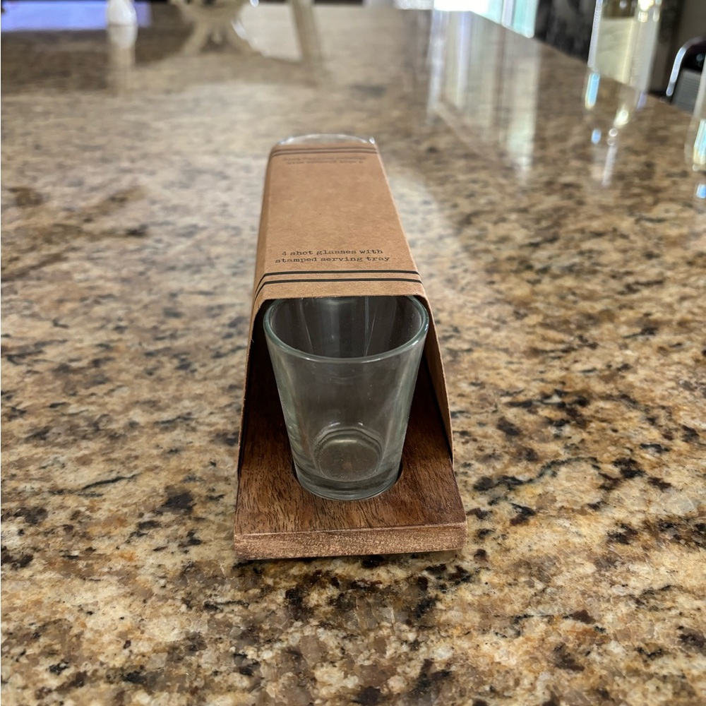 Mud Pie  shot glasses with wood tray